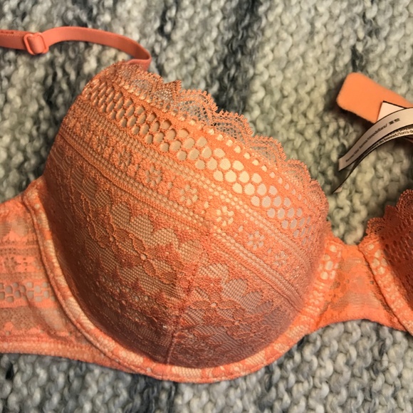NWOT VICTORIA'S SECRET Unlined Lace Demi Bra 32D - Picture 3 of 7